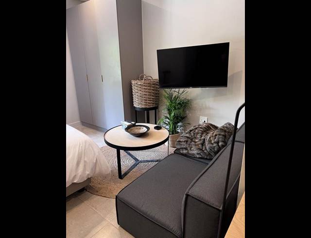 0 BEDROOM APARTMENT FOR SALE IN SANDTON CENTRAL